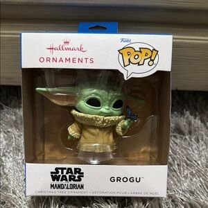 Hallmark Green and Tan Grogu Decor Accent